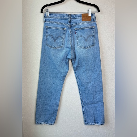 Levi’s Premium Wedgie Fit Straight High Rise Women's Jeans Medium Wash Size 28 - Picture 6 of 12
